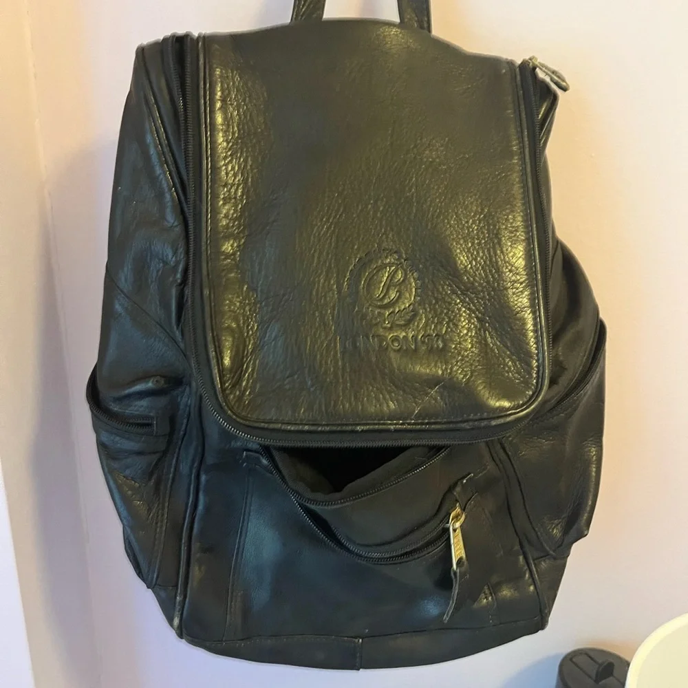 FRYE Men's Black Leather Backpack - FRYE Benchcrafted